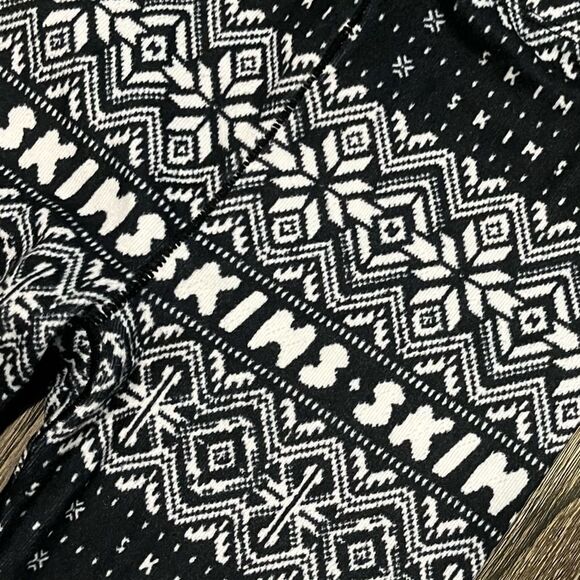 NWT Skims Logo Plush Pointelle Leggings High Rise Stretch Onyx FairIsle Size 6/7 - Picture 4 of 5